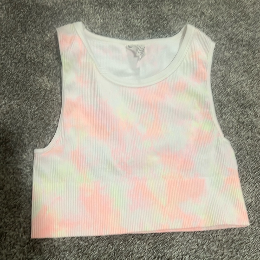 Crop workout tank